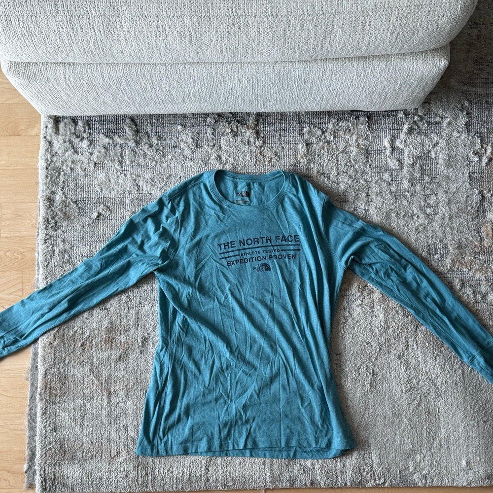 The North Face Women’s Long Sleeve Shirt – Size L